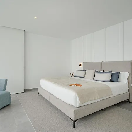 Estandar 6 - Casangular By Upper