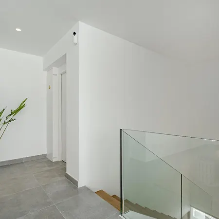 Estandar 6 - Casangular By Upper *