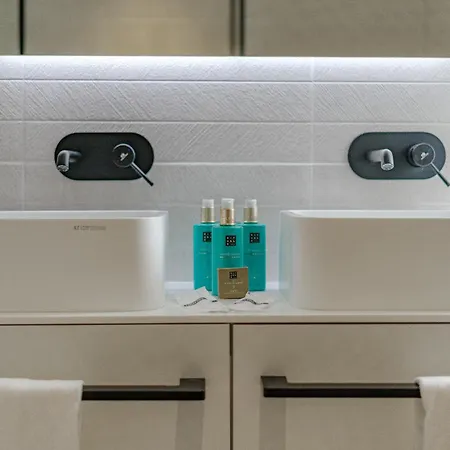 Estandar 6 - Casangular By Upper Willa