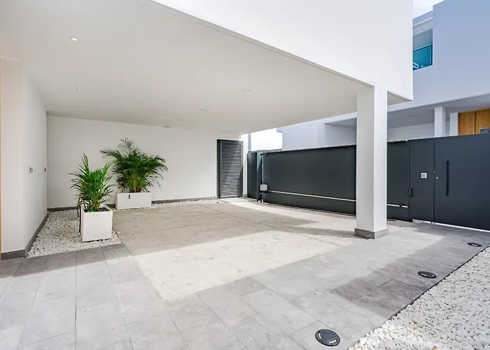 Estandar 6 - Casangular By Upper